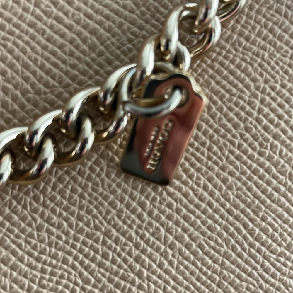 Coach tan leather tote with gold hardware & chain - Picture 3 of 11